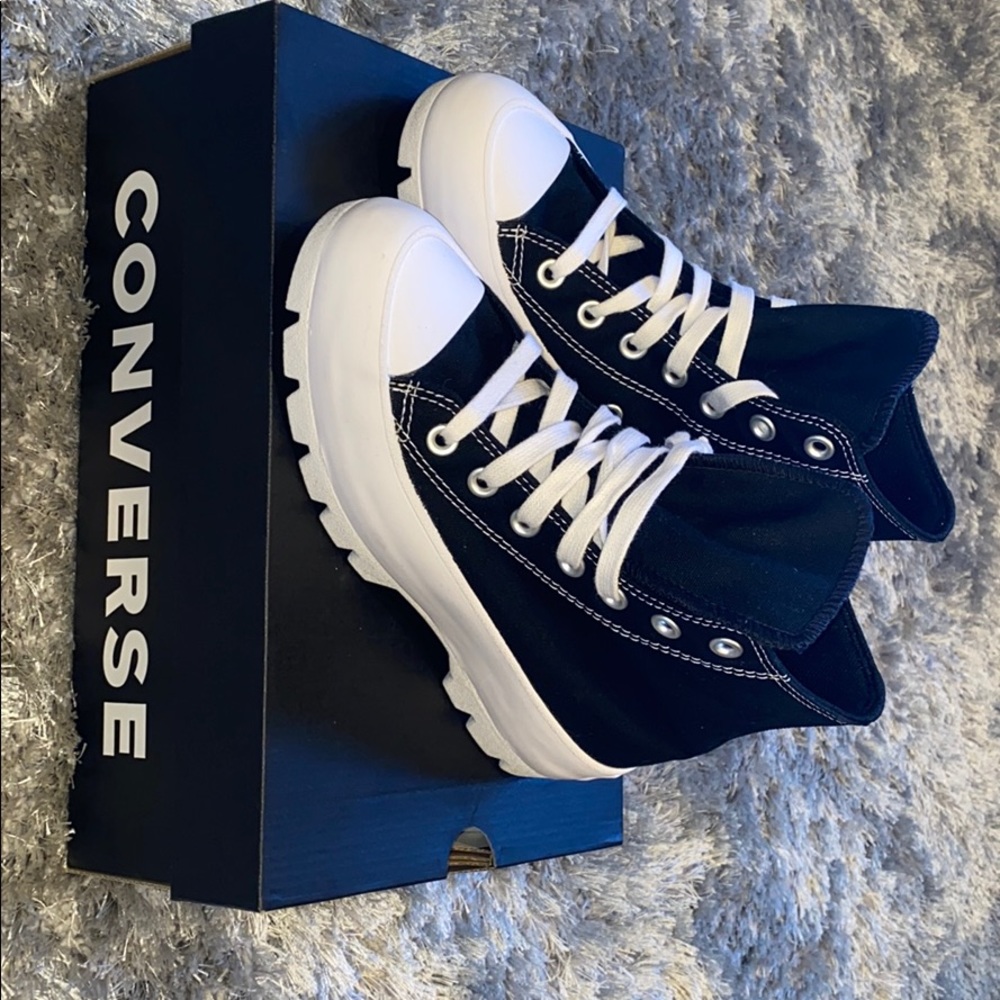 Converse Lugged Hi Sneaker
